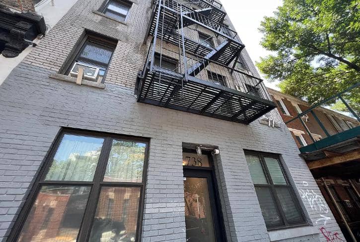 738 East 6 Street