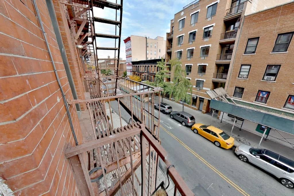 40 Avenue B