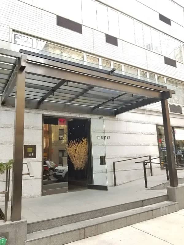 211 East 51 Street
