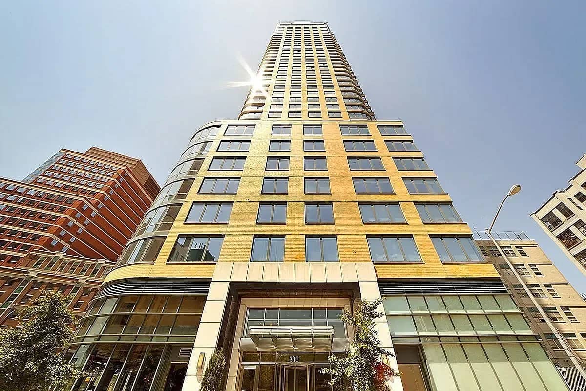 306 Gold Street
