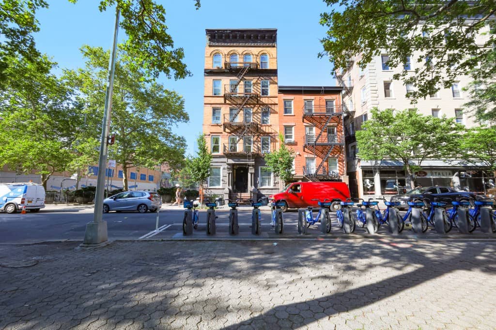 313 West 17 Street