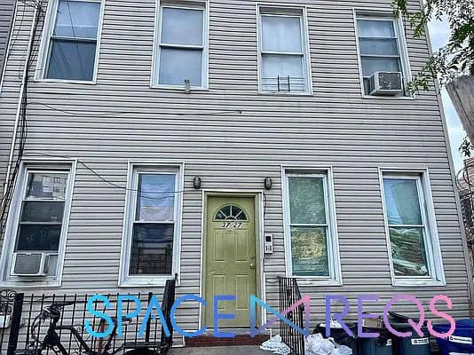 37-27 11 Street