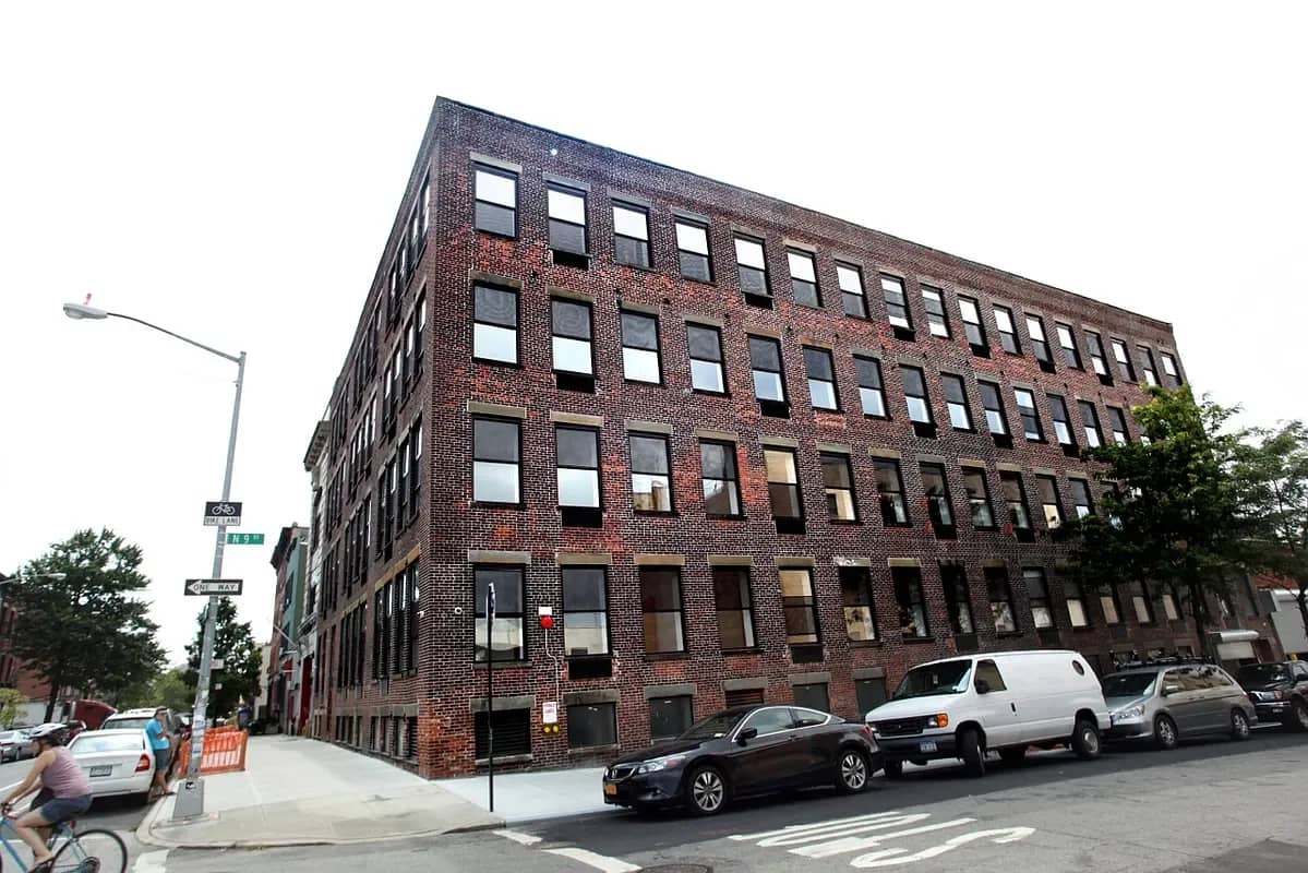 128 Wythe Avenue