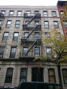 238 W 4 St