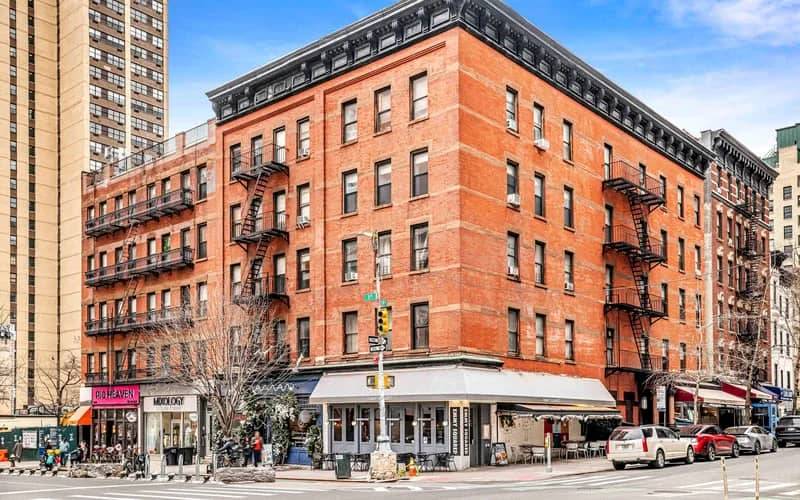 176 East   81 Street
