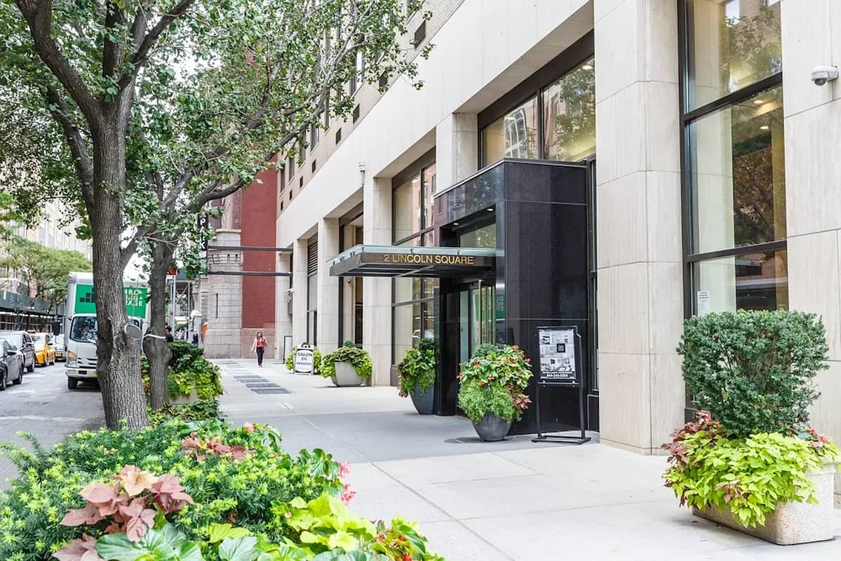 60 West 66 Street