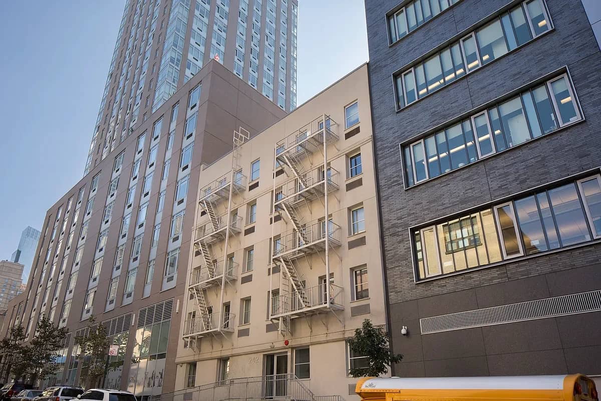 242 West   61 Street