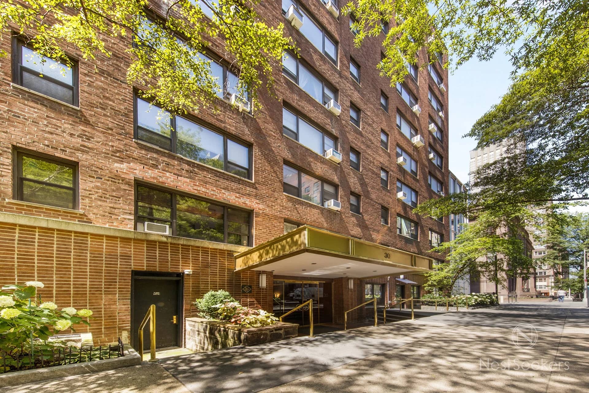 30 East 37 Street