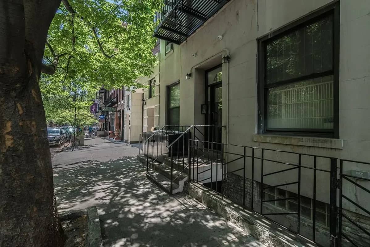 410 East   75 Street