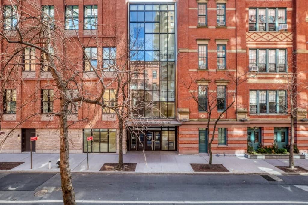 273 West 10 Street