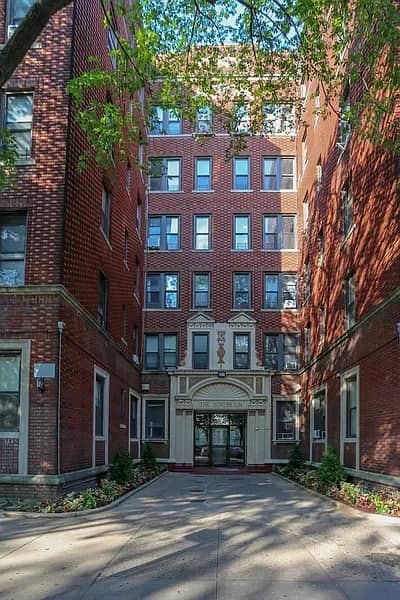 55 Parade Place
