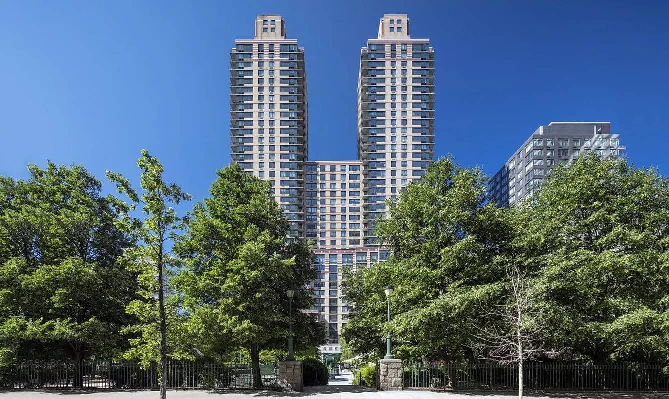 55 West End Avenue