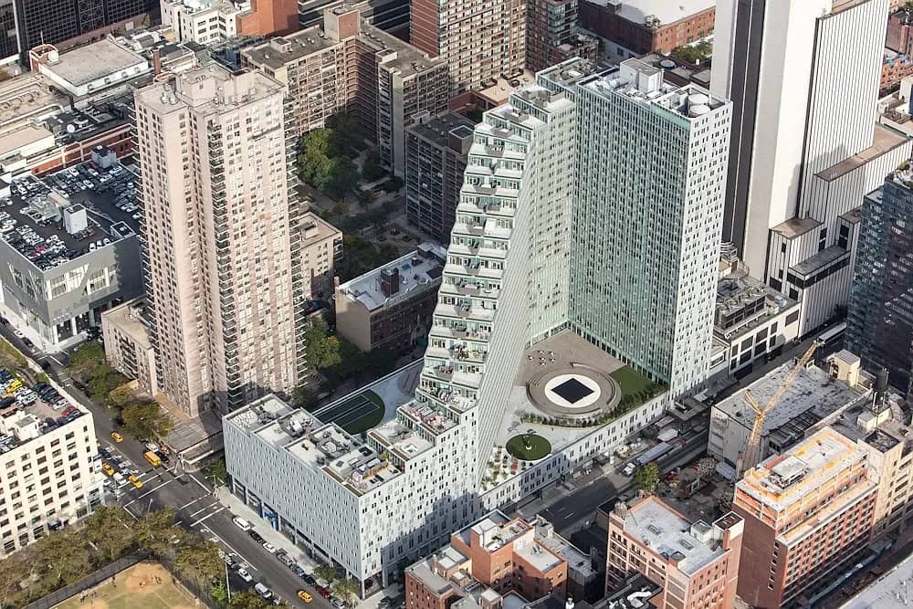 550 West   54 Street