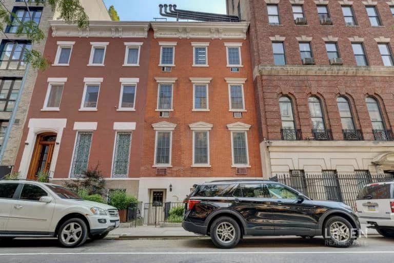220 West 15 Street