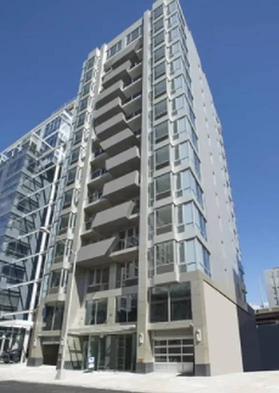 44-15 Purves Street