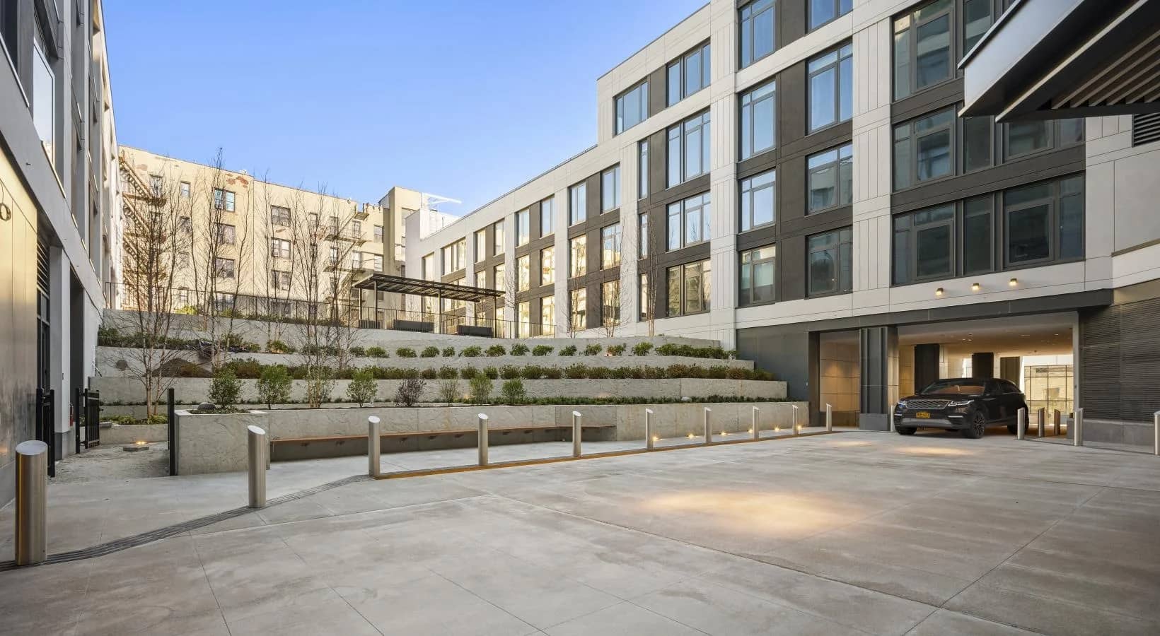 34-35 44 Street
