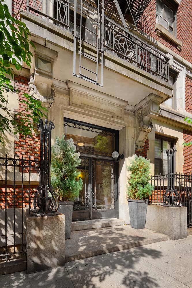 139 East 30 Street