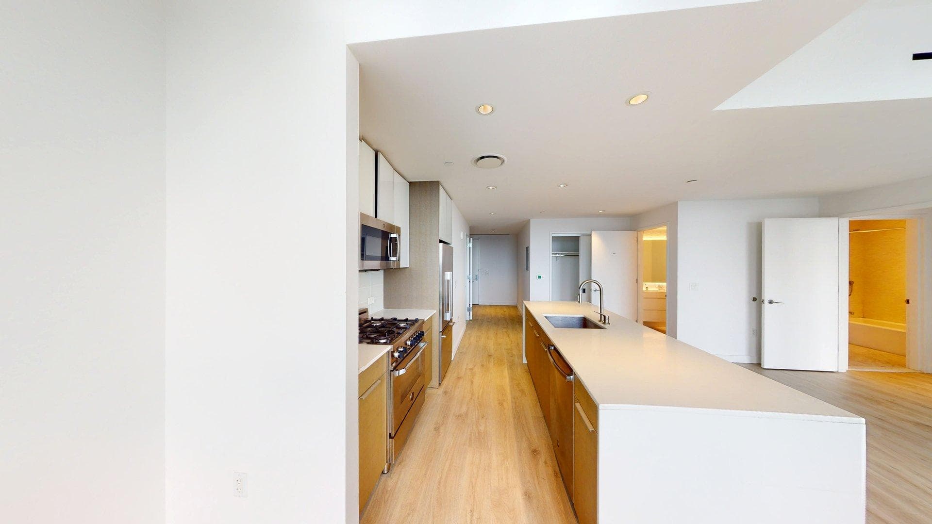 ARO 242 West 53 Street #63-B, Manhattan, NY 10019 1