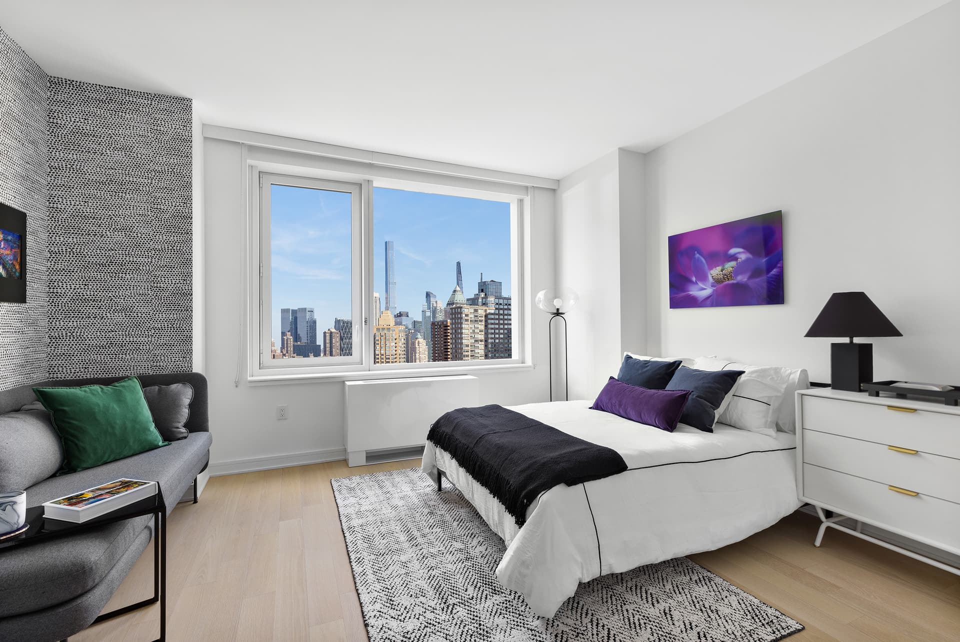 555 W 38 St #3704, Manhattan, NY 10018 1