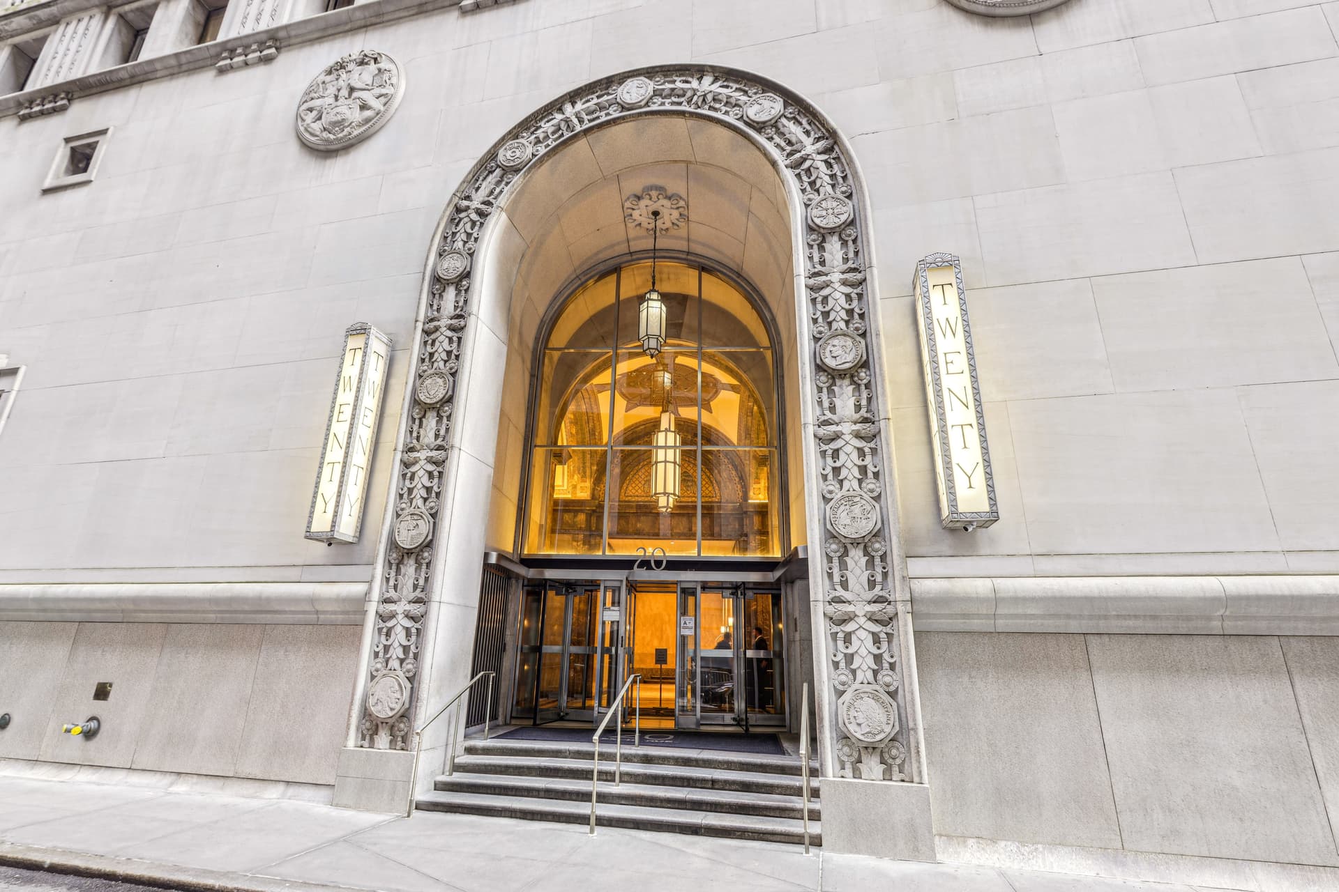 Twenty Exchange 20 Exchange Place #3904, Manhattan, NY 10005 1