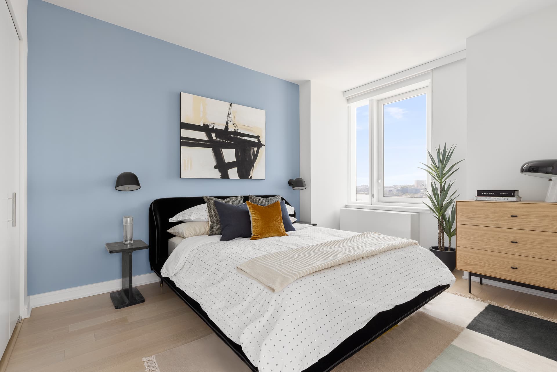 555 W 38 St #1904, Manhattan, NY 10018 1