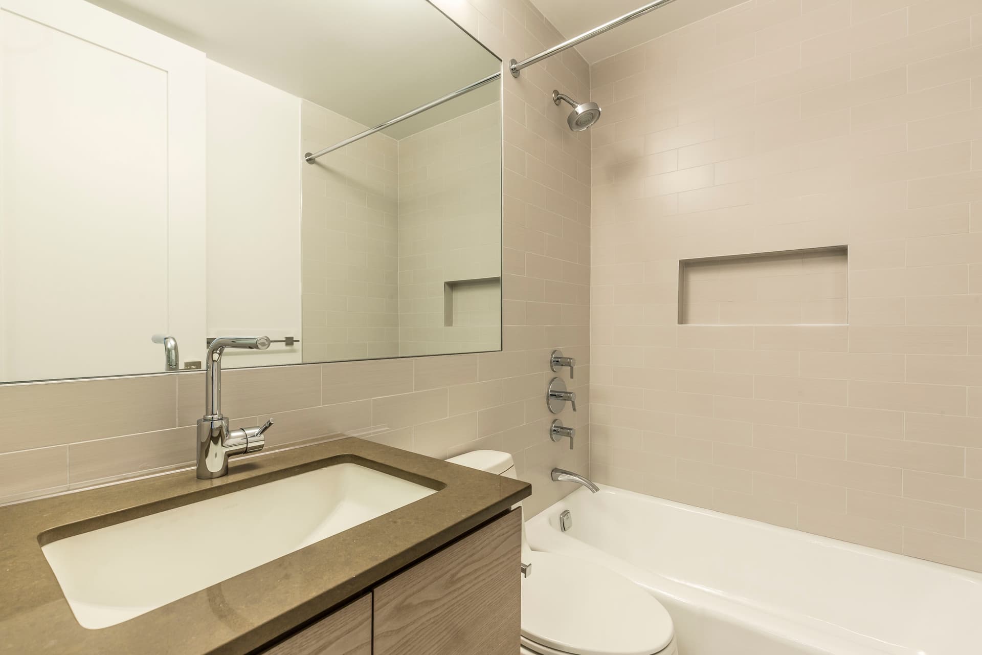 201 East 86 Street #7-B, Manhattan, NY 10028 1