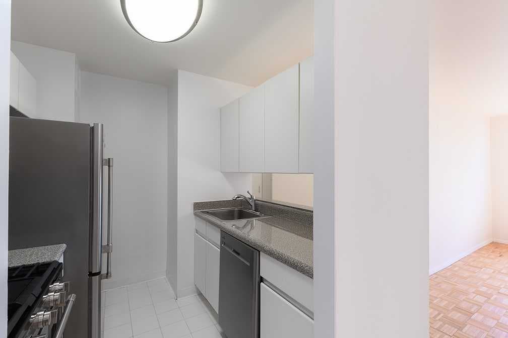 30 River Road #0004016J, Manhattan, NY 10044 1