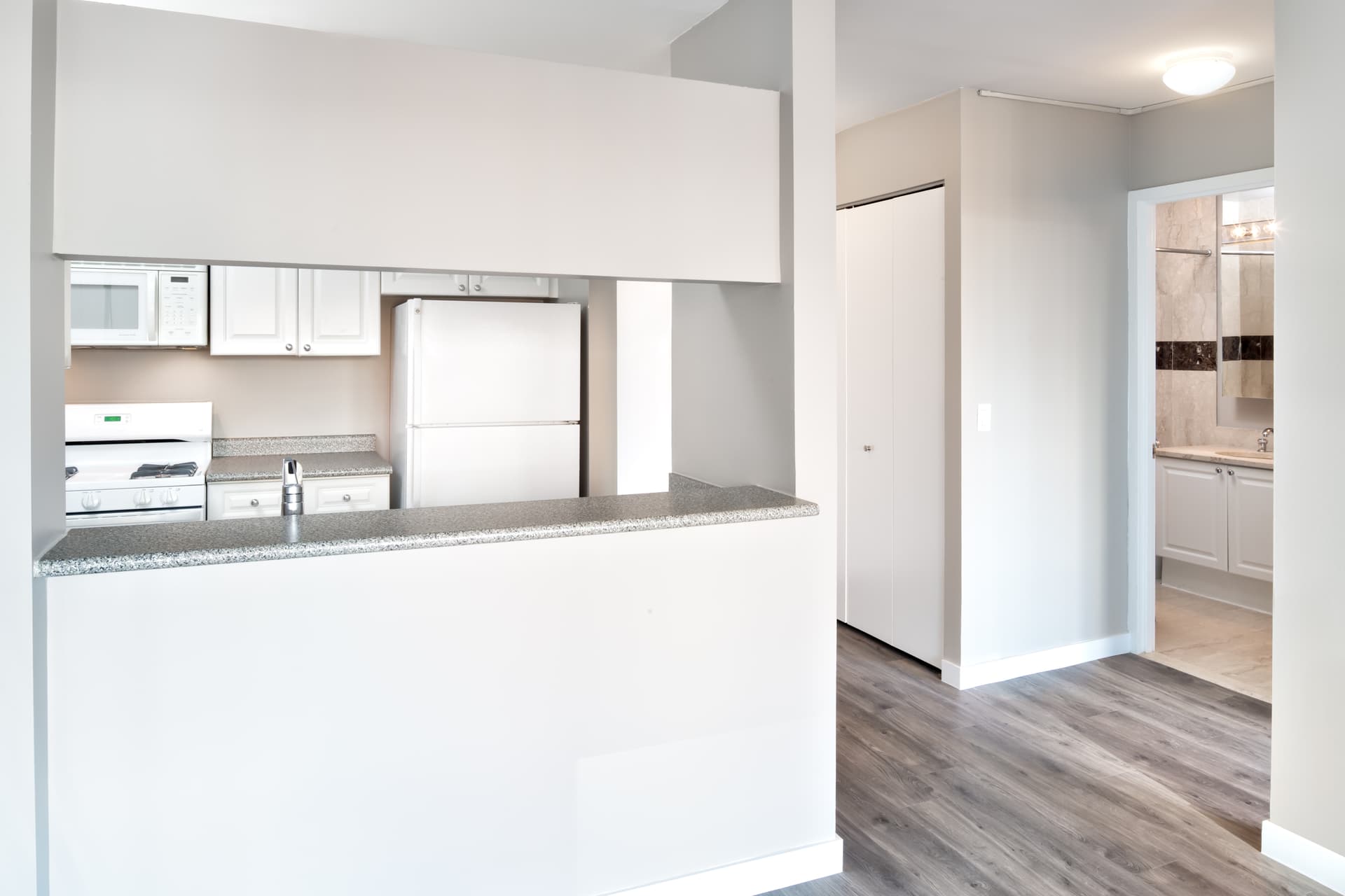 826 8 Avenue #15P, Manhattan, NY 10019 - Image 1