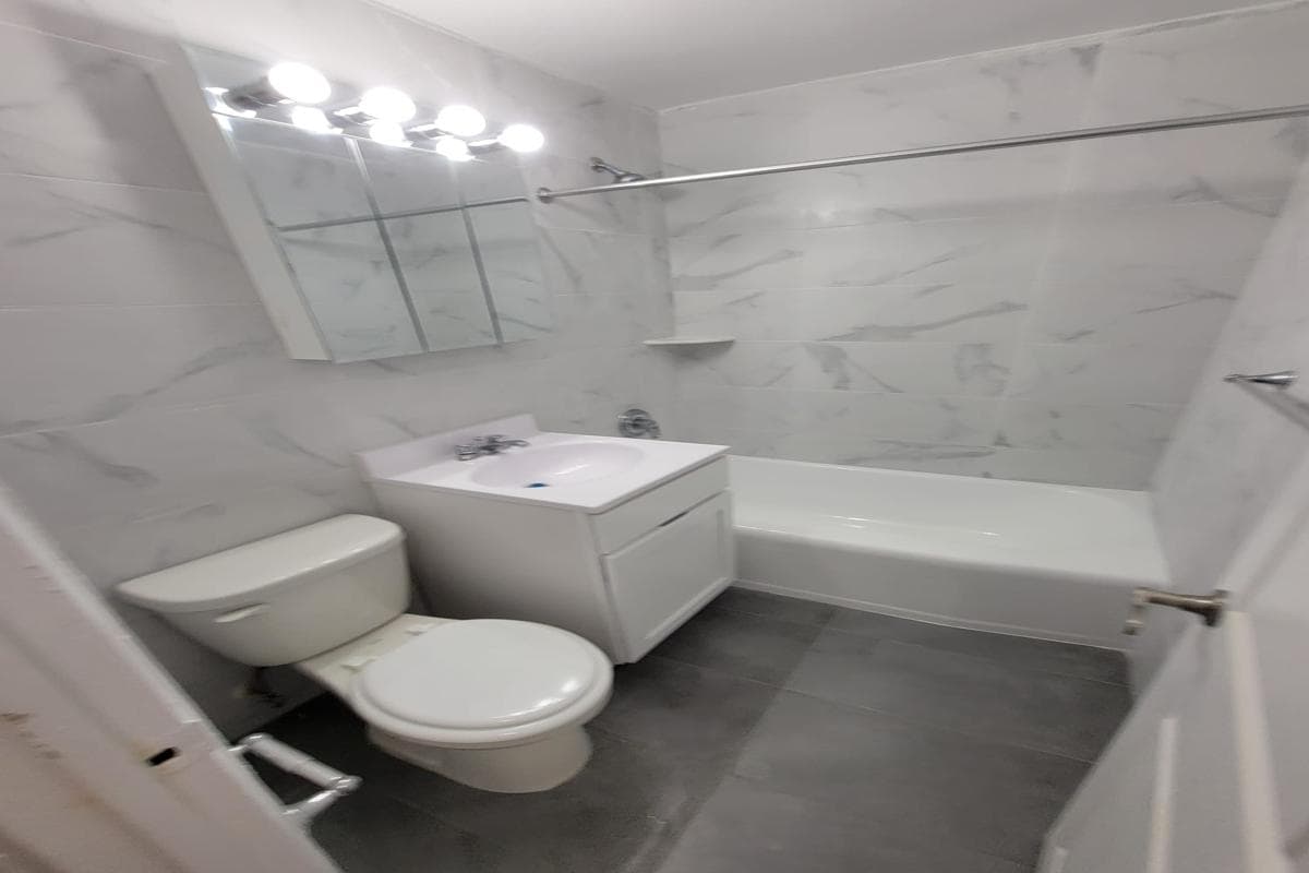 8855 Bay Parkway #2B, Brooklyn, NY 11214 7