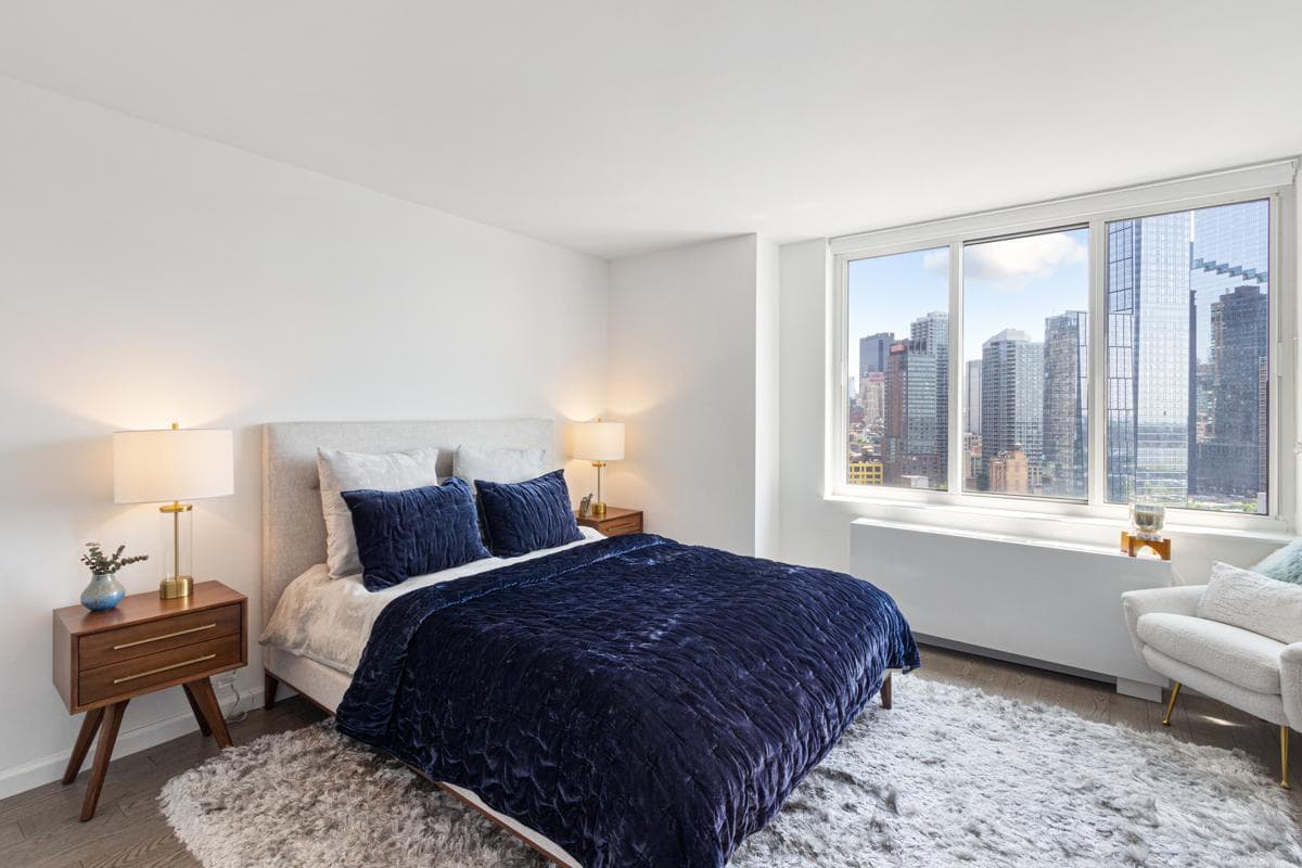 River Place 650 W 42 St #1524, Manhattan, NY 10036 apartment_bedroom_room 4