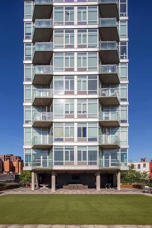 Building photo 3