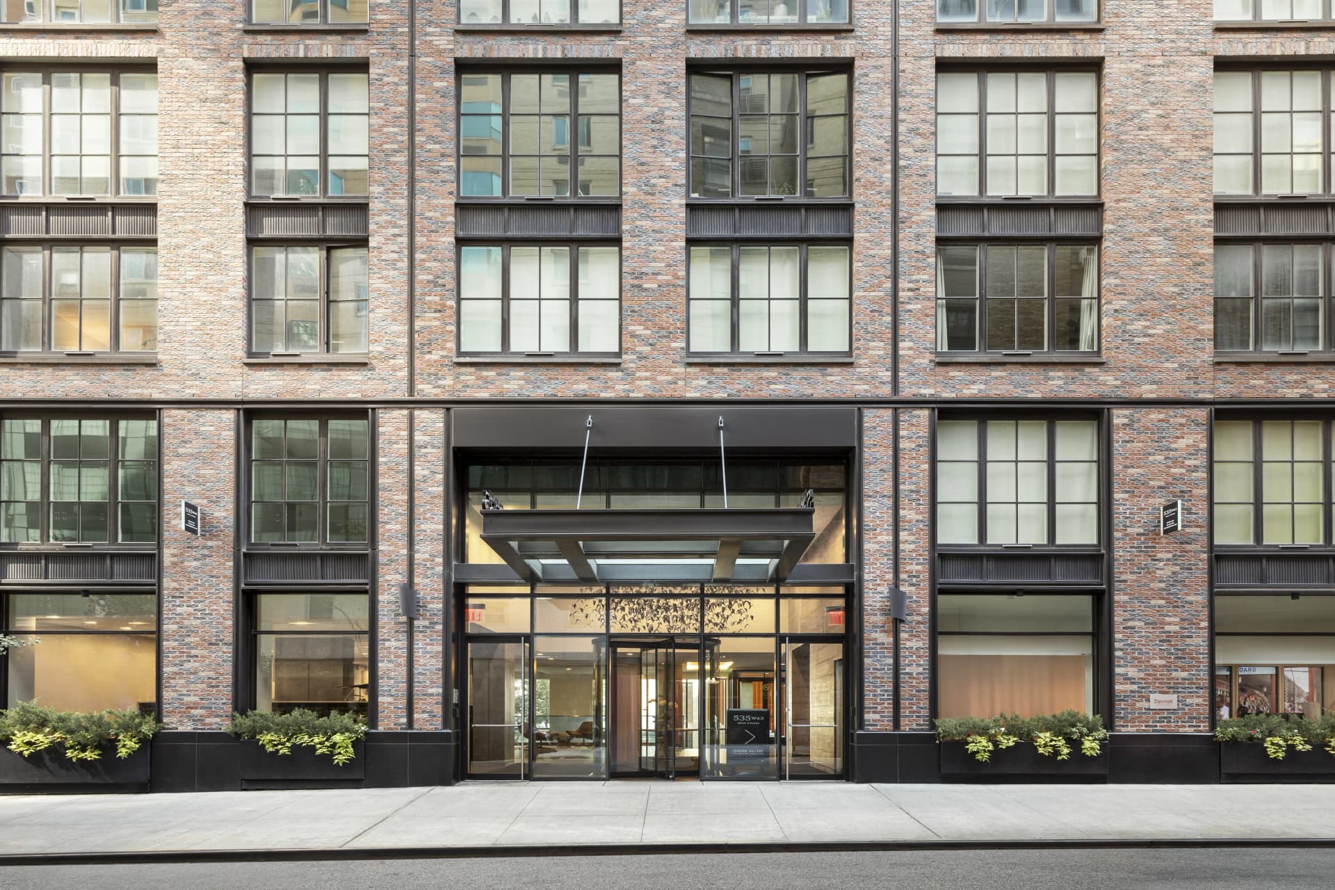 Building photo 3