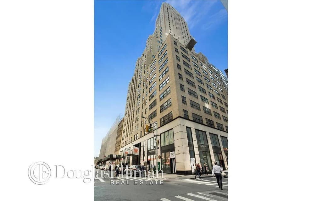 Building photo 3