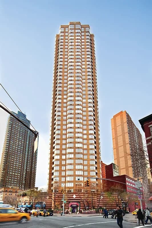 Building photo 2