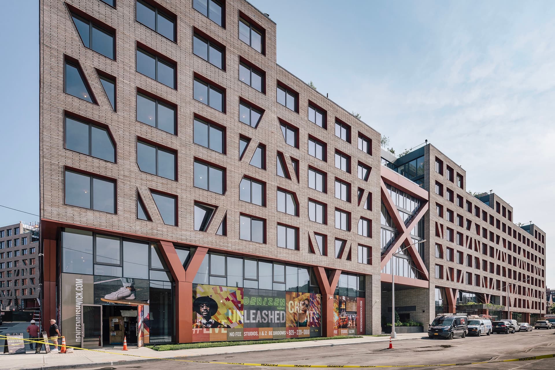 Building photo 17