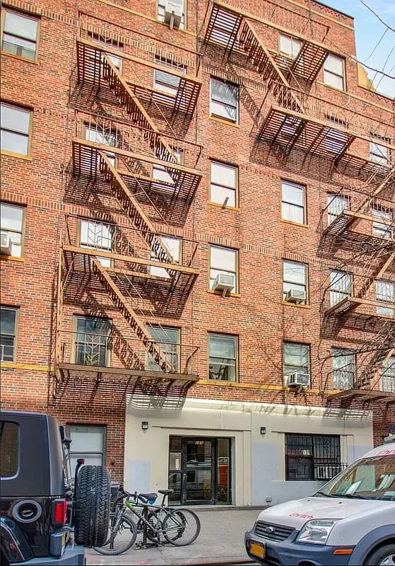 Building photo 2