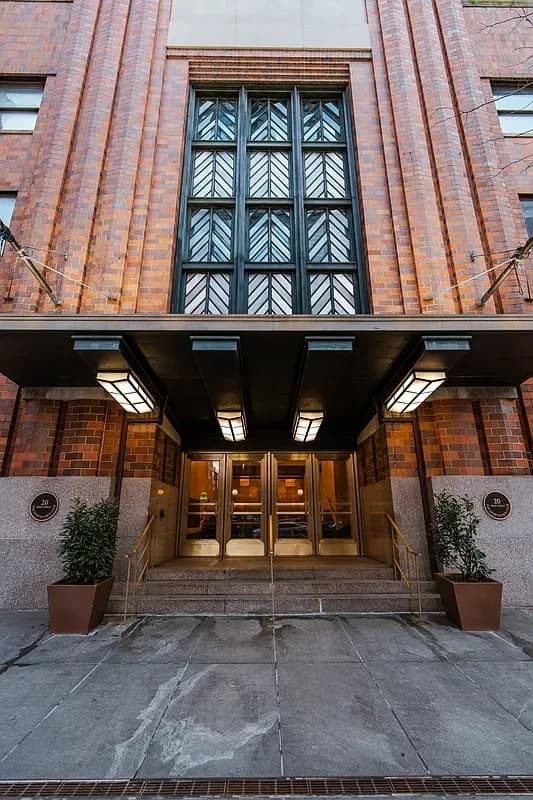 Building photo 5