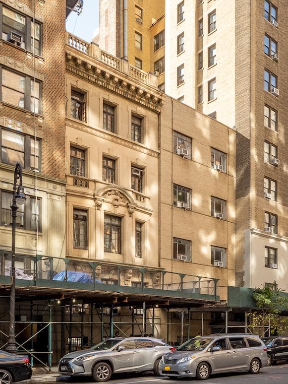 Building photo 8