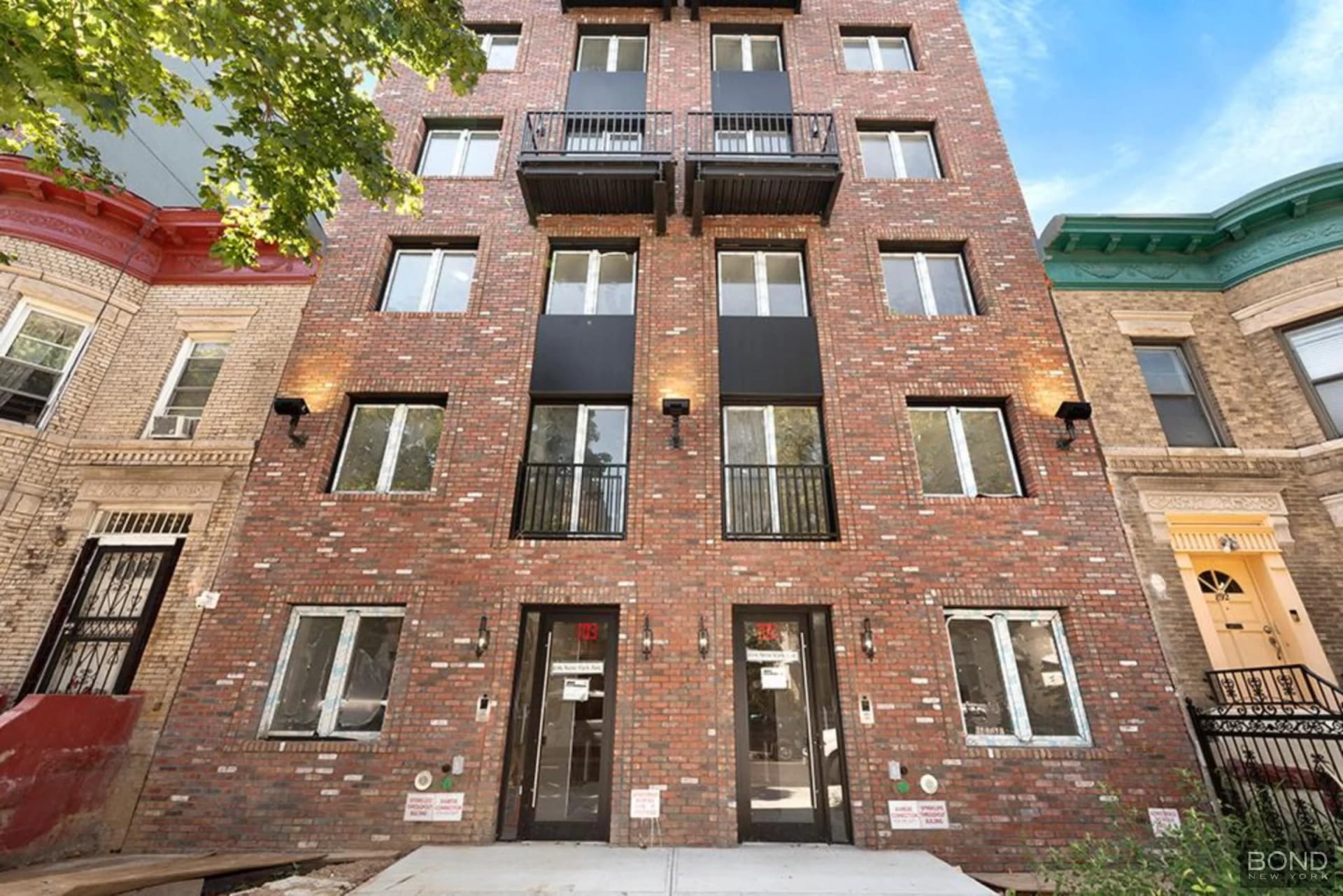 Building photo 4