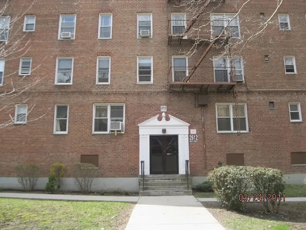 2612 West 2 Street
