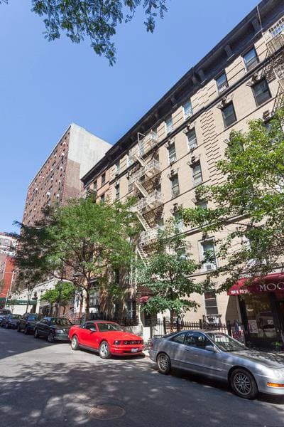 Building photo 15