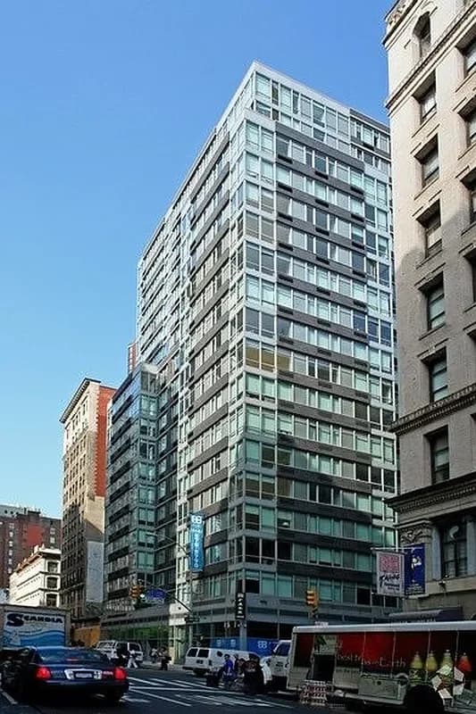 Building photo 8