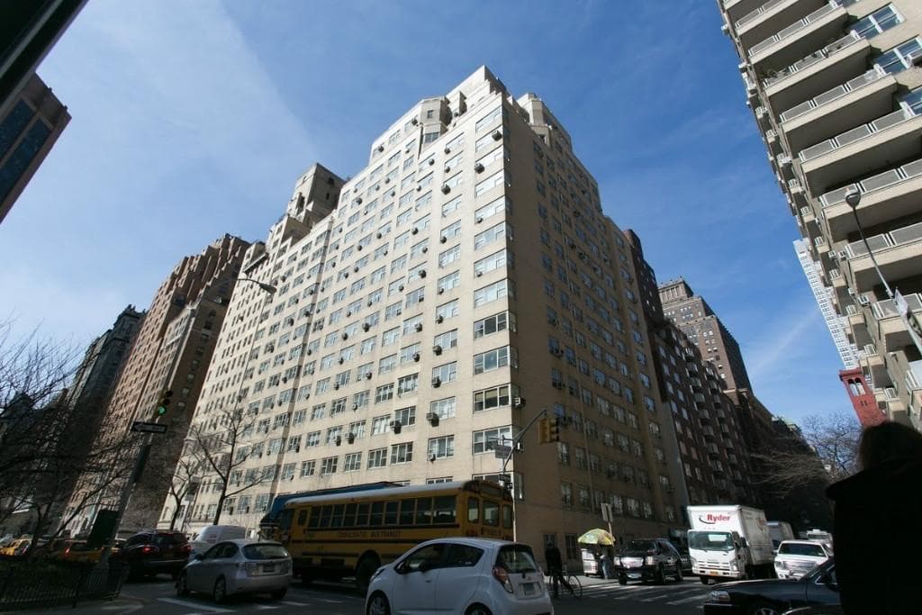 Building photo 3
