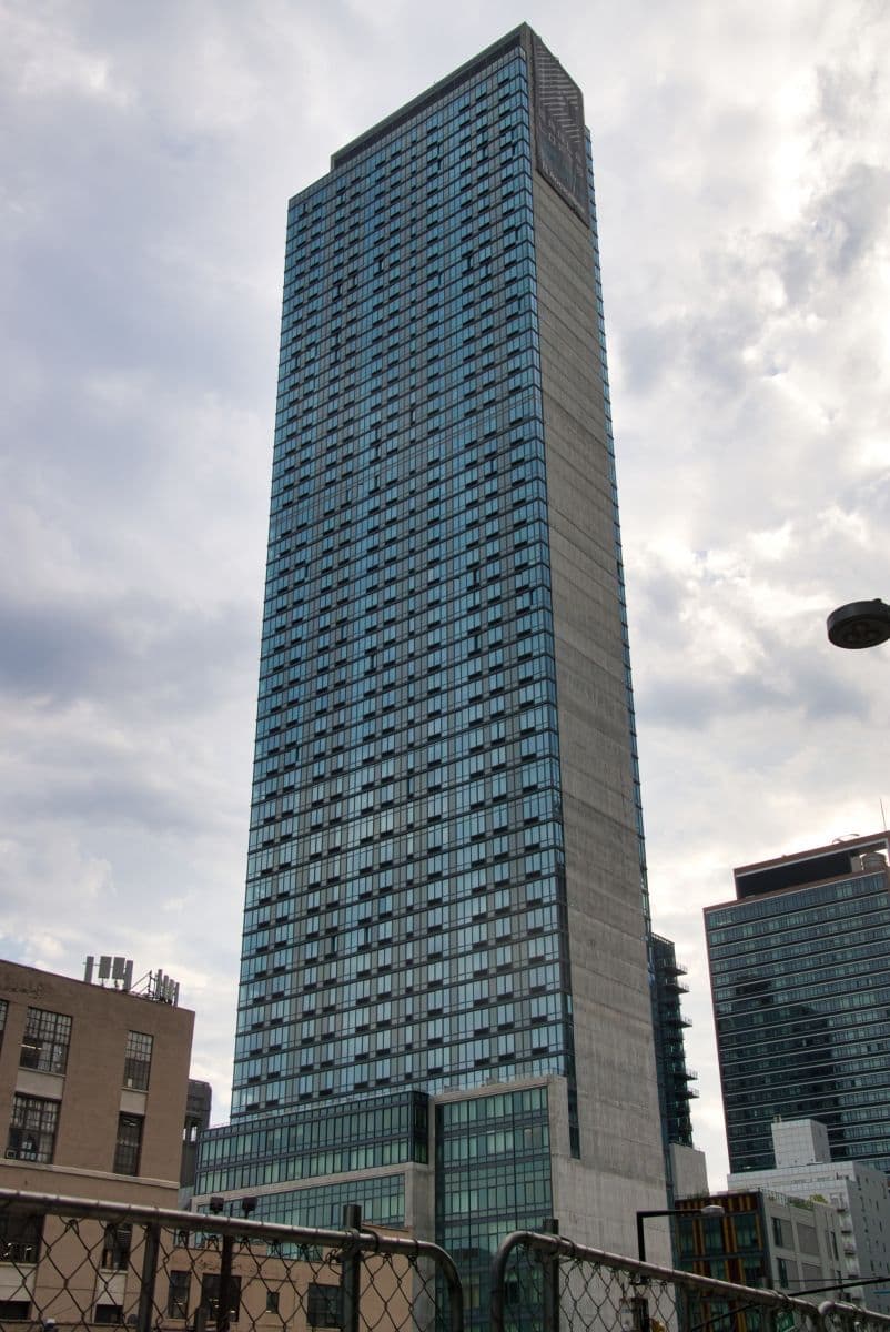 Building photo 6