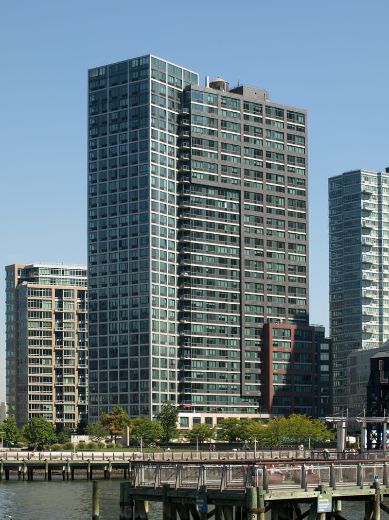 Building photo 4