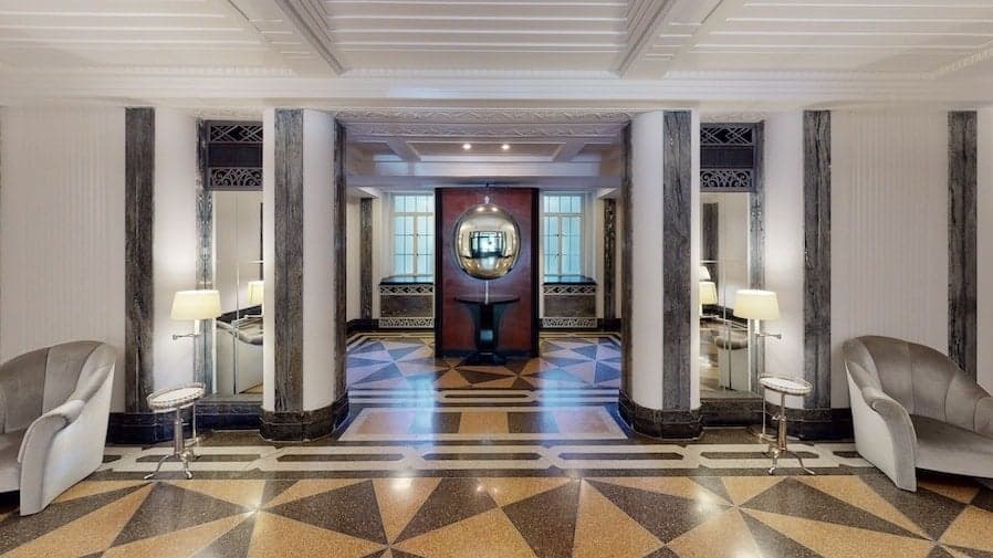 Building photo 19