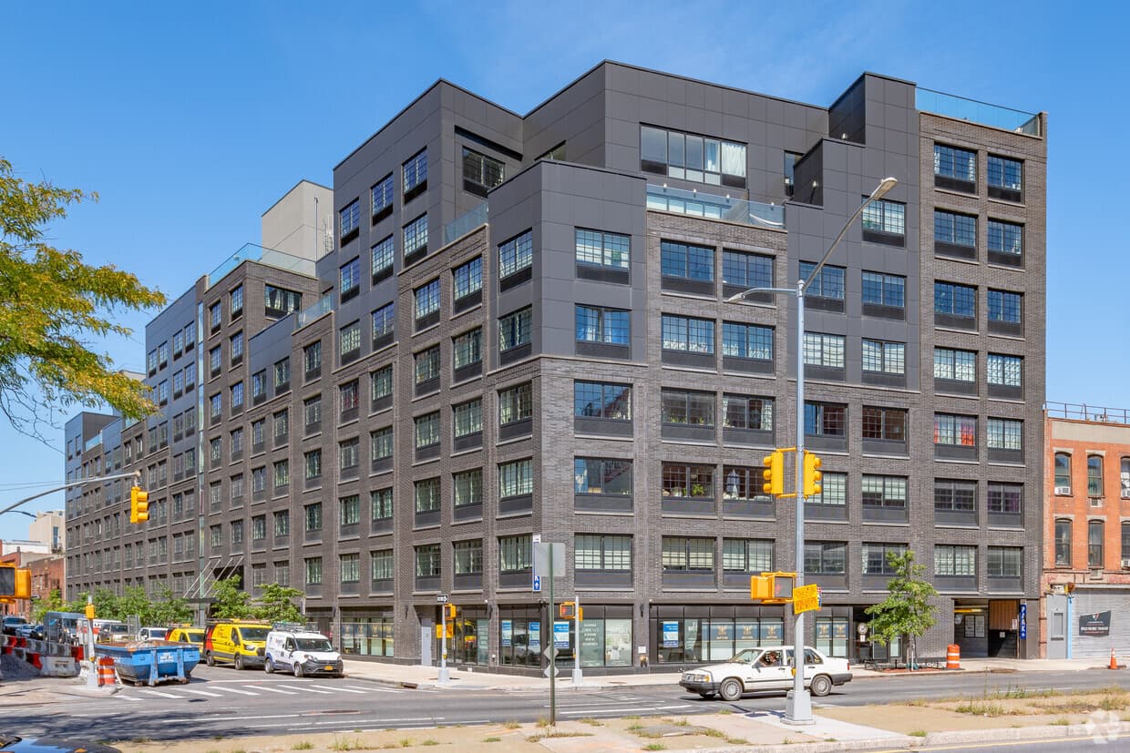 Building photo 5