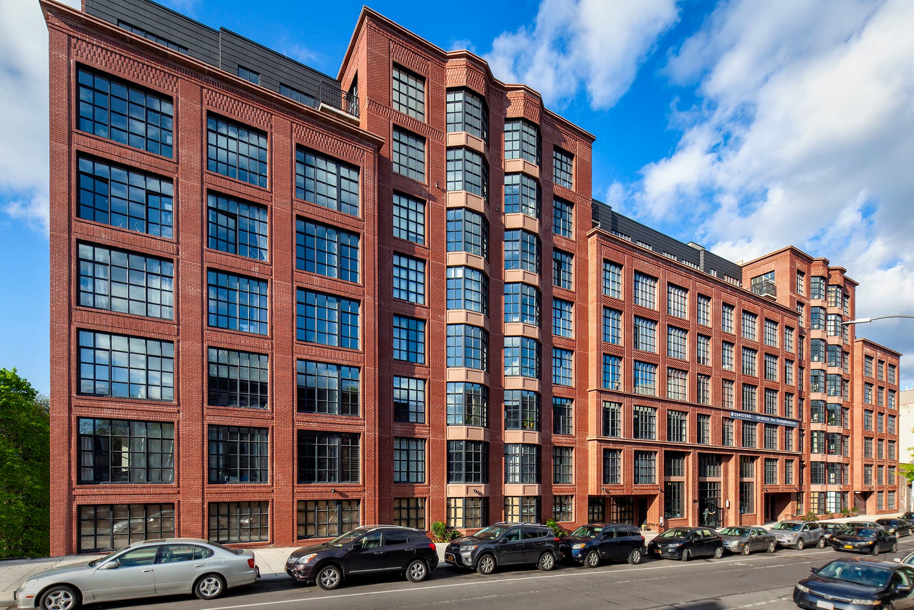 Building photo 4