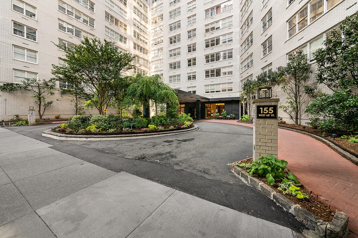 Building photo 9