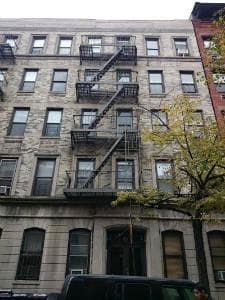 238 W 4 St